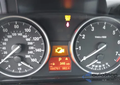 2015 BMW X1 xDrive28I из США, поврежденный, VIN WBAVL1C54FVY35473